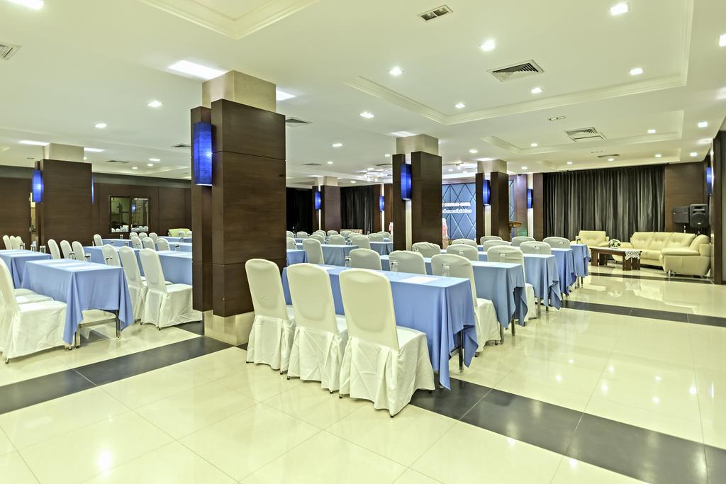 Navarat Heritage Hotel Kamphaeng Phet Exterior foto