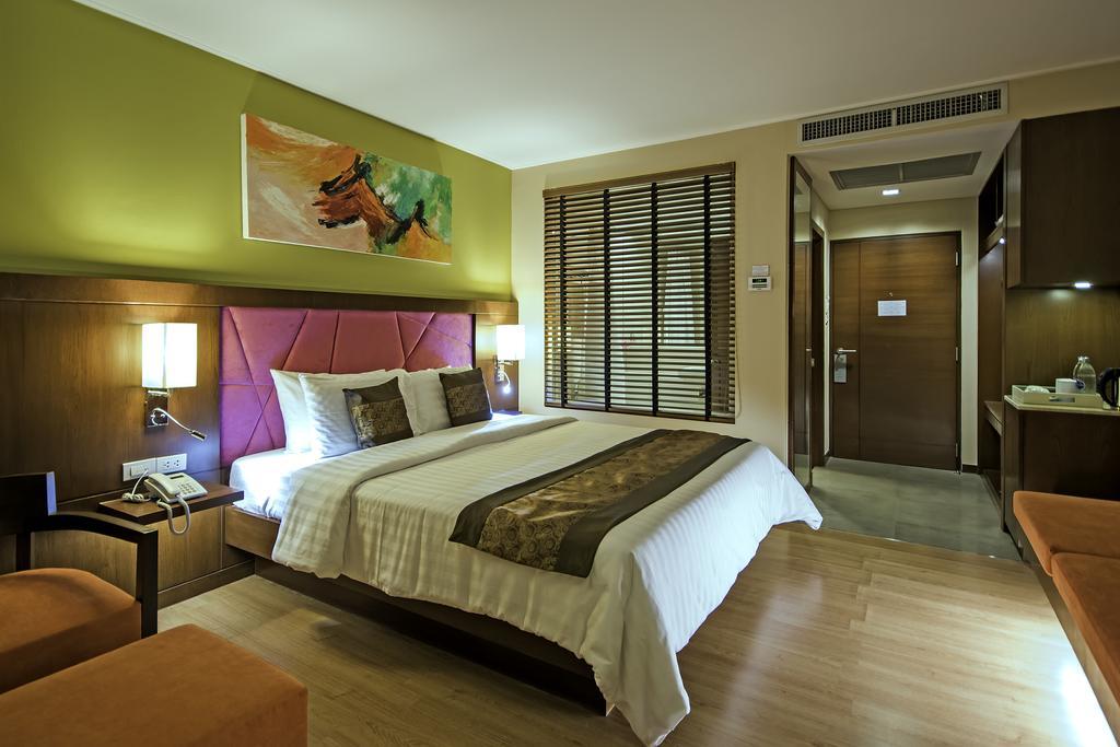 Navarat Heritage Hotel Kamphaeng Phet Exterior foto